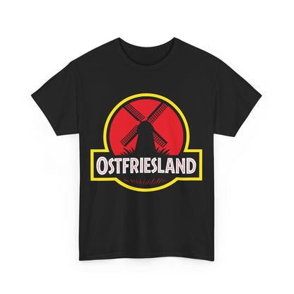Ostfriesland T-Shirt – Jurassic Style Leuchtturm Design – Unisex Shirt in Schwarz