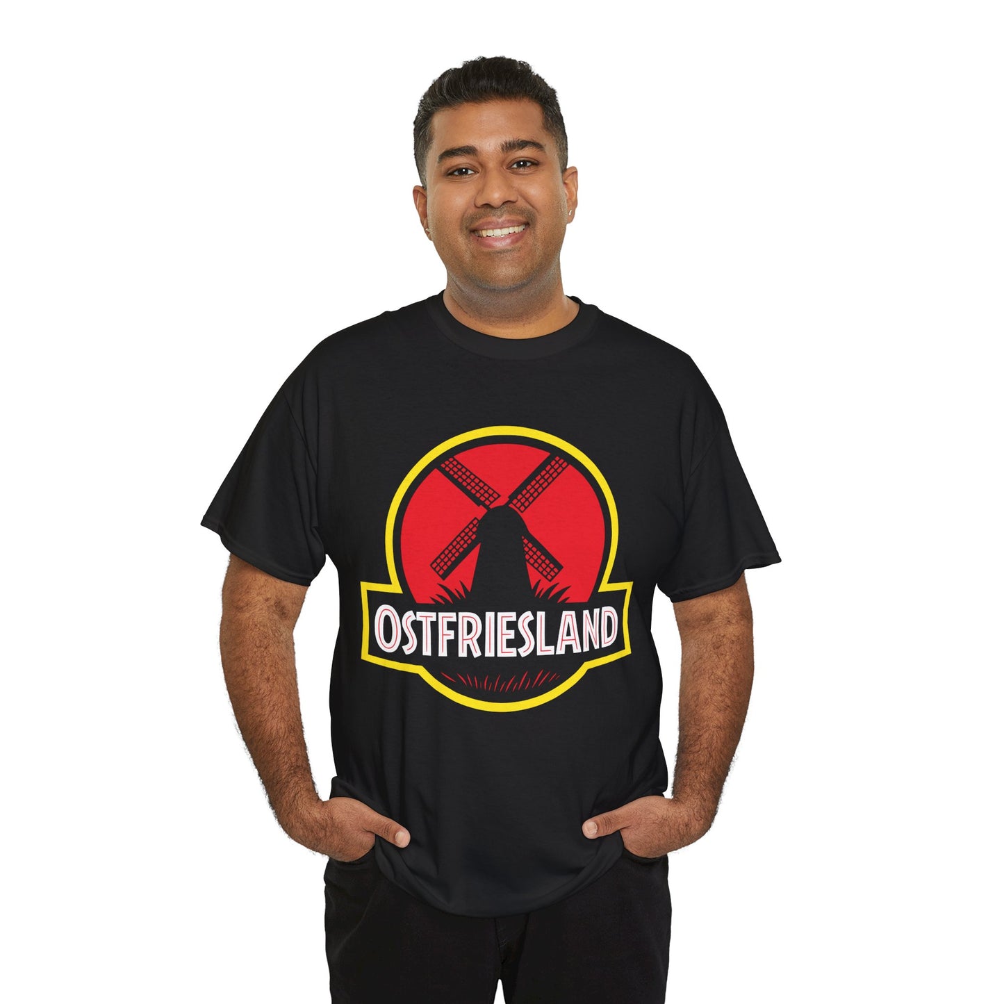 Ostfriesland T-Shirt – Jurassic Style Leuchtturm Design – Unisex Shirt in Schwarz