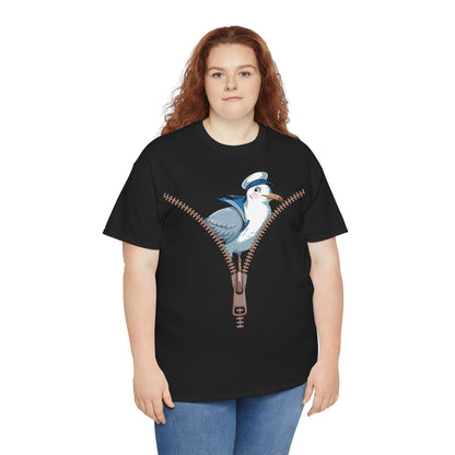 Möwe ahoi! – Matrosen-Möwe im Reißverschluss-Look – Unisex T-Shirt - Schwarz